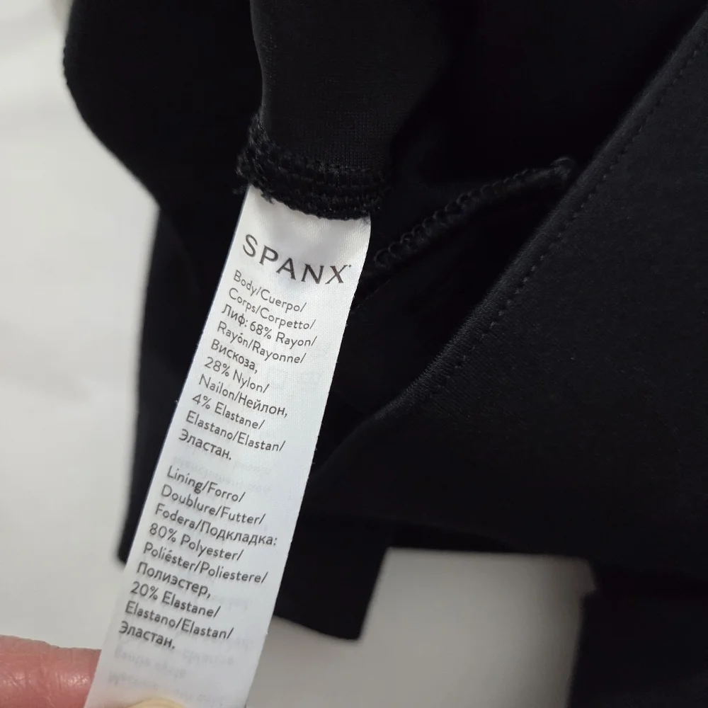 Spanx SPANXsupersmooth PerfectFit Ponte Flare Pant Black Size Medium Petite